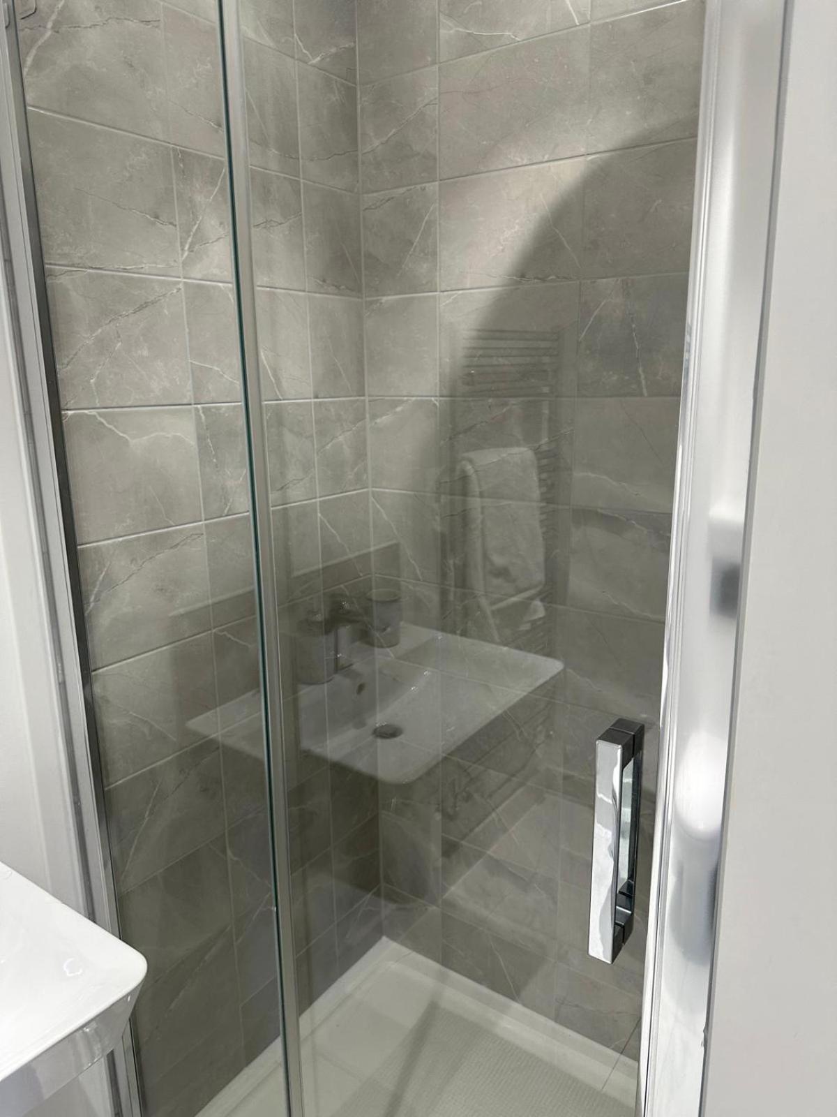 Lush King Ensuite In A Shared Home Manchester Exteriér fotografie