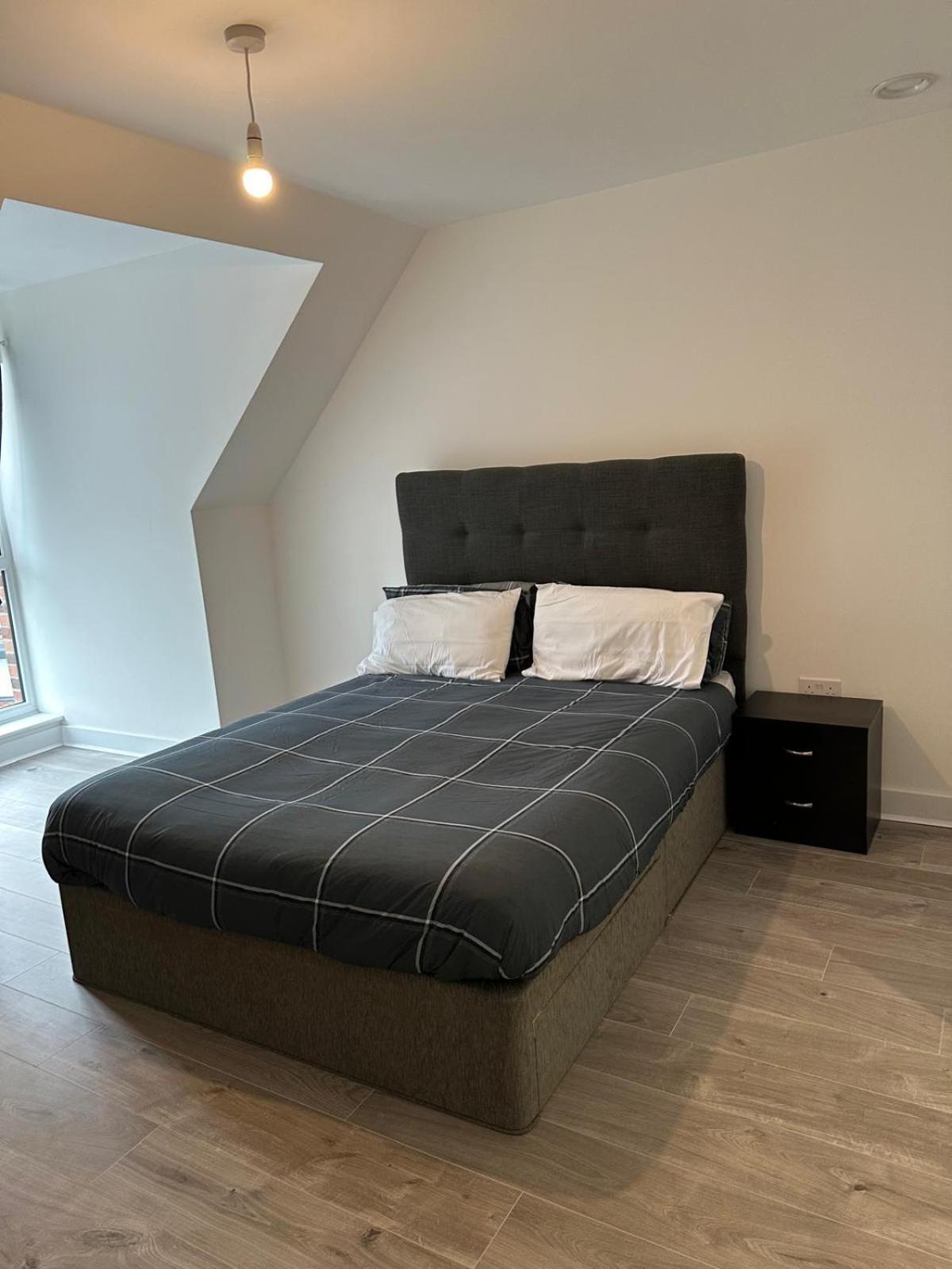 Lush King Ensuite In A Shared Home Manchester Exteriér fotografie