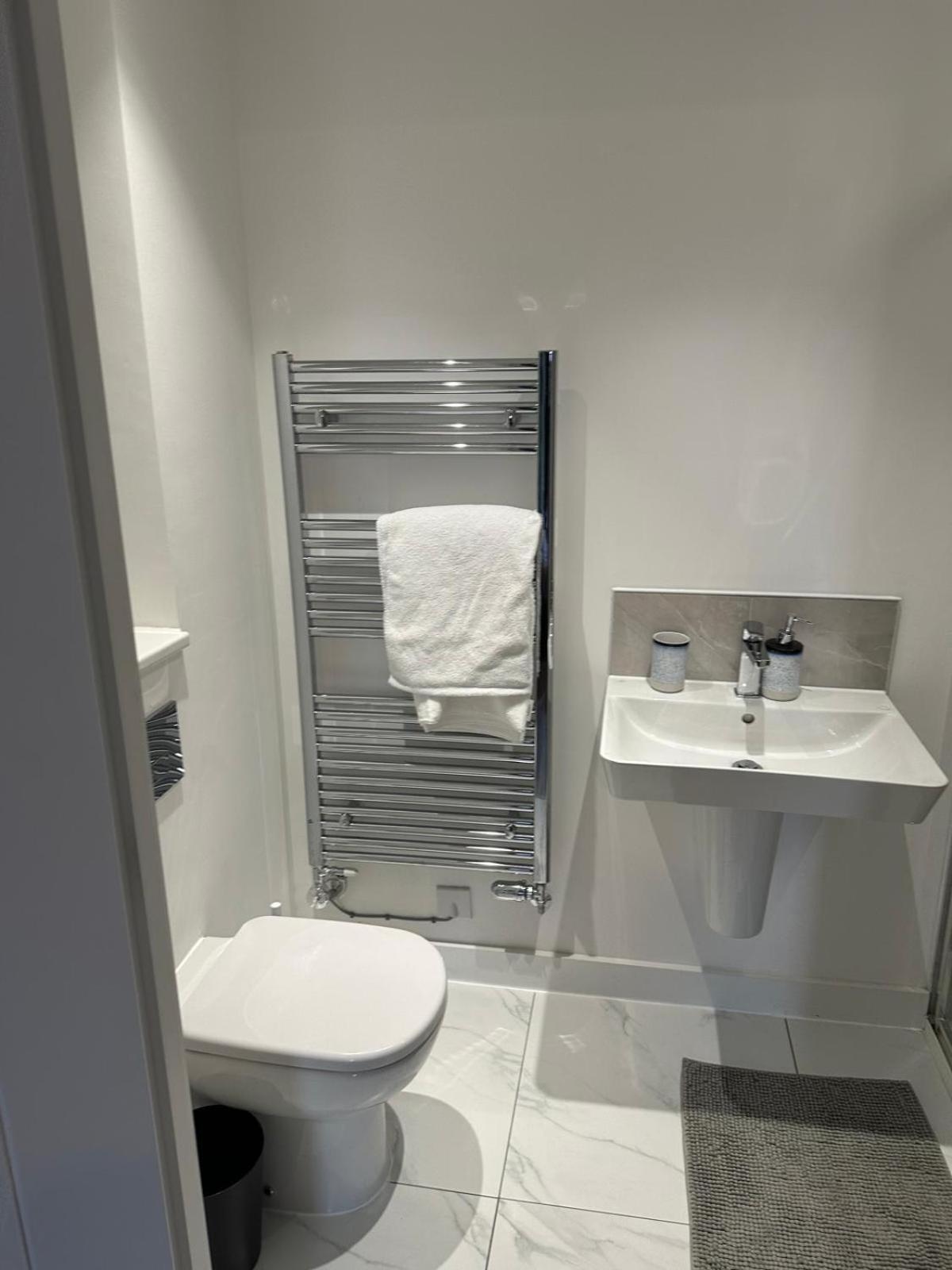 Lush King Ensuite In A Shared Home Manchester Exteriér fotografie